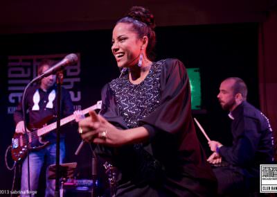 KKCB_Coverband_mit_Nikki_Frankfurt-1200