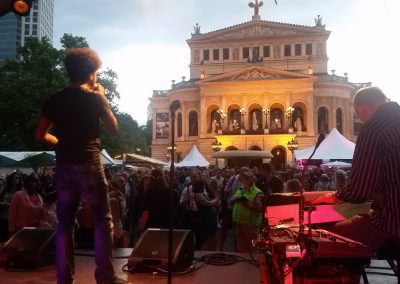 KingKamehamehaClubBand_Live_in_Frankfurt-1200